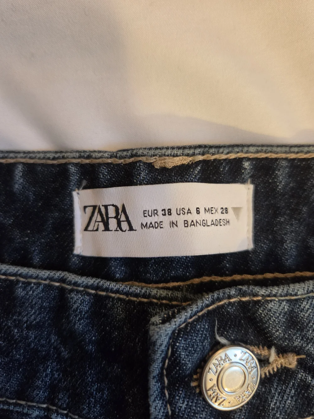 ZARA High-Rise Dark Blue Wide-Leg Women's Jeans